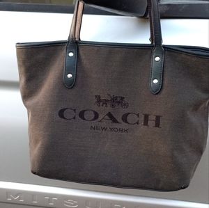 Authentic Coach Signature Line w Duster